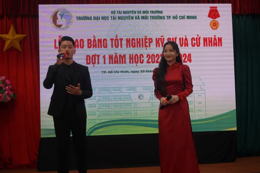 Lễ trao bằng tốt nghiệp cho Tân Cử nhân, Tân Kỹ sư đợt 1 năm 2024