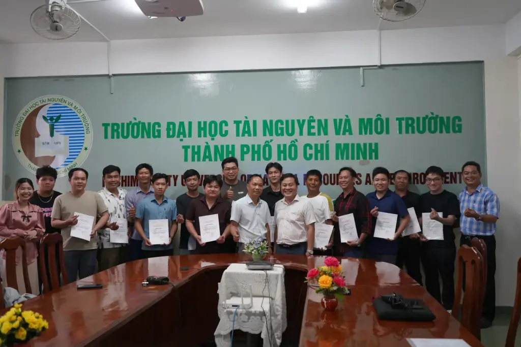 [PIC] Chương trình tập huấn bồi dưỡng kiến thức bay chụp ảnh hàng không (UAV) phục vụ thành lập bản đồ