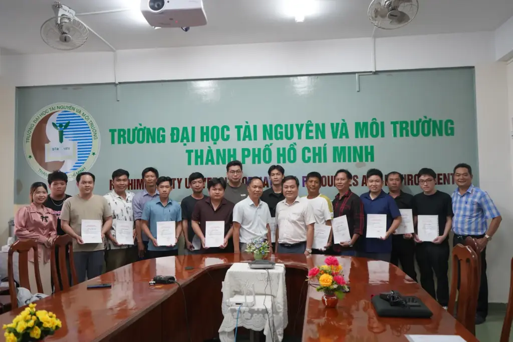[PIC] Chương trình tập huấn bồi dưỡng kiến thức bay chụp ảnh hàng không (UAV) phục vụ thành lập bản đồ