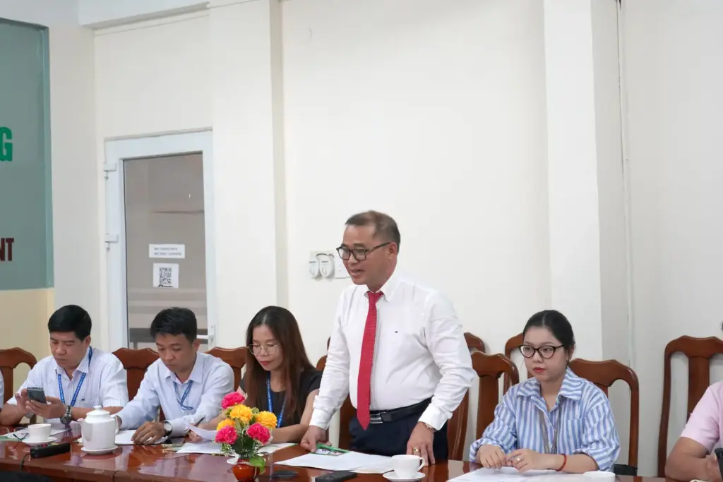 Buổi đón tiếp và làm việc giữa Trường Đại học Tài nguyên và Môi trường TP.HCM và Chi nhánh Bưu chính Viettel Hồ Chí Minh - Tổng Công ty Cổ phần Bưu chính Viettel (VIETTEL POST HỒ CHÍ MINH)