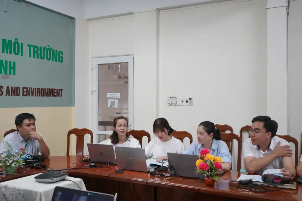 [PIC] Lớp Sử dụng phần mềm chuyên ngành MICRSTATION và các phần mềm liên quan