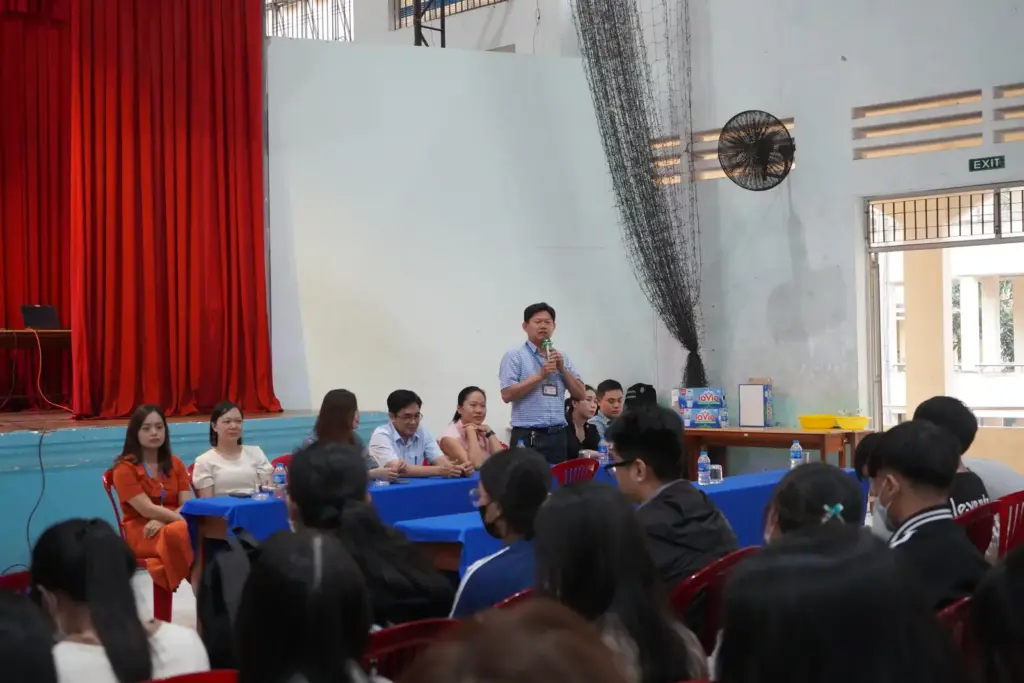 Khai mạc Tuần sinh hoạt công dân đầu khóa dành cho sinh viên Khóa 13 nhập học đợt 2
