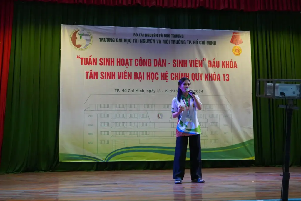 Khai mạc Tuần sinh hoạt công dân đầu khóa dành cho sinh viên Khóa 13 nhập học đợt 2