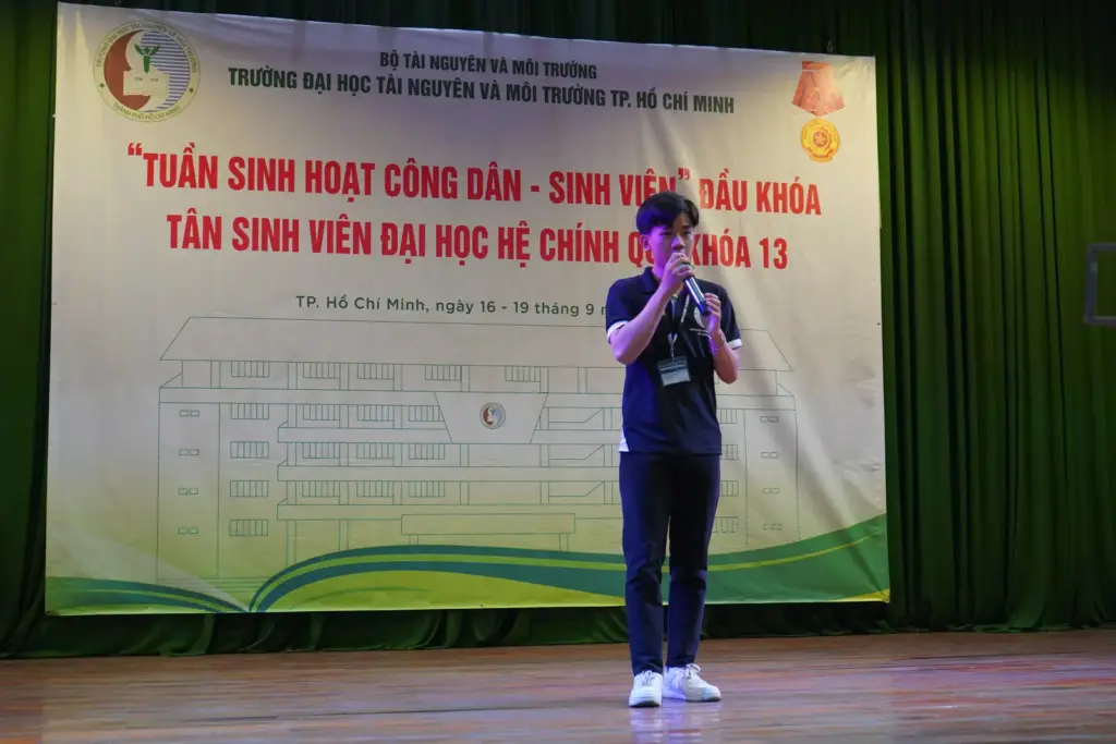 Khai mạc Tuần sinh hoạt công dân đầu khóa dành cho sinh viên Khóa 13 nhập học đợt 2