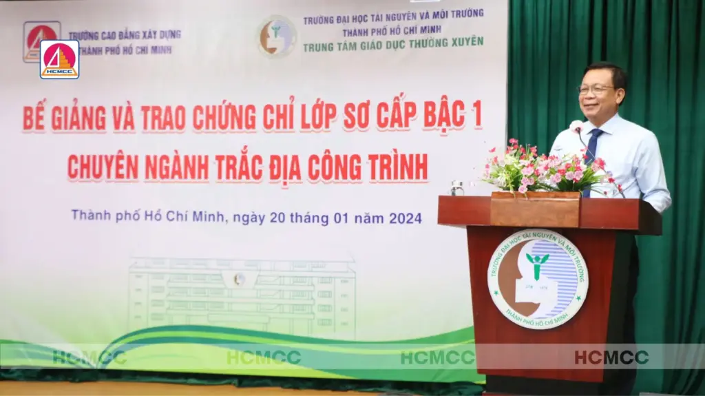 [PIC] Lễ Bế giảng và Trao chứng chỉ lớp sơ cấp nghề bậc 1 nghề Trắc địa Công trình