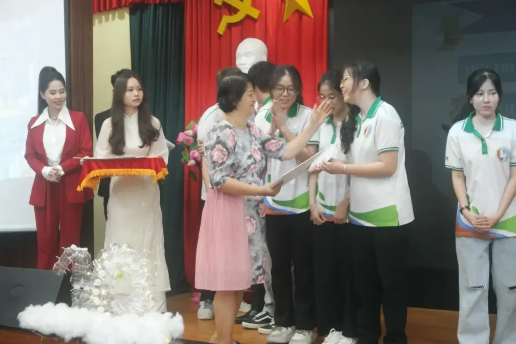 Hội thi học thuật "Tương lai xanh năm 2024"