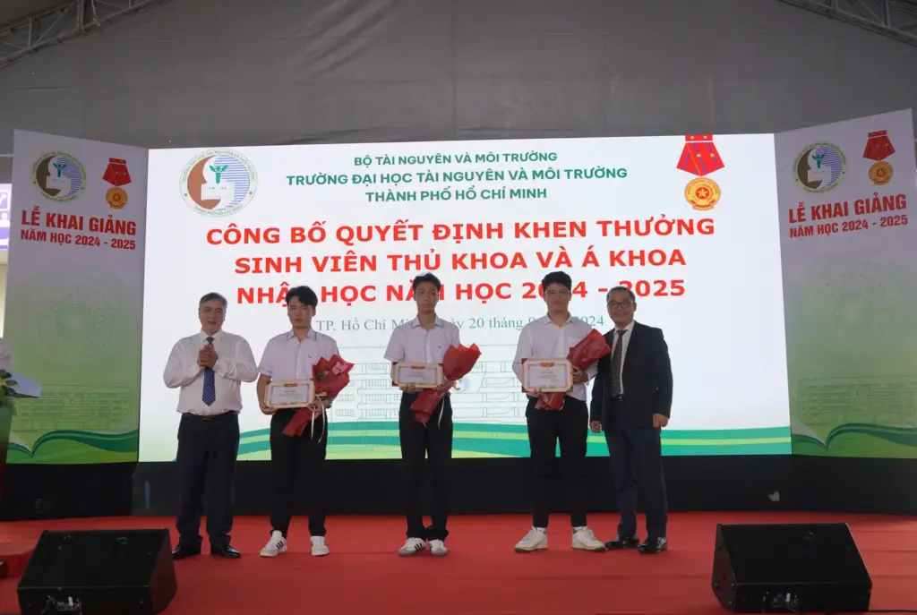 Lễ Khai giảng năm học 2024 - 2025
