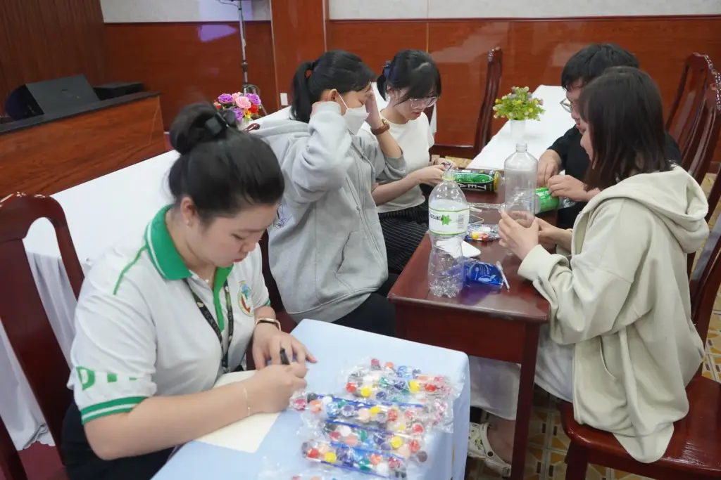 “Green Point – Trạm Xanh Tái Chế”: Lan tỏa lối sống xanh tại HCMUNRE