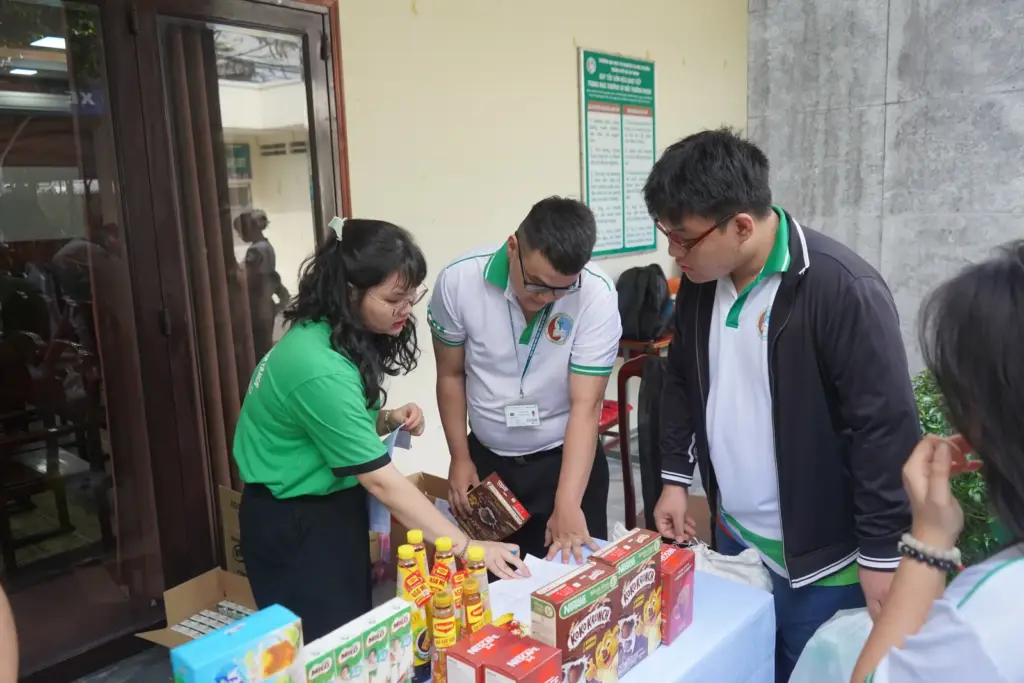 “Green Point – Trạm Xanh Tái Chế”: Lan tỏa lối sống xanh tại HCMUNRE