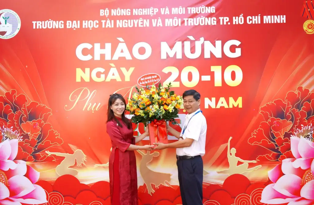 Đảng ủy – Ban Giám hiệu – Công đoàn Trường ĐH Tài nguyên và Môi trường TP. Hồ Chí Minh chúc mừng Ngày Phụ nữ Việt Nam 20/10