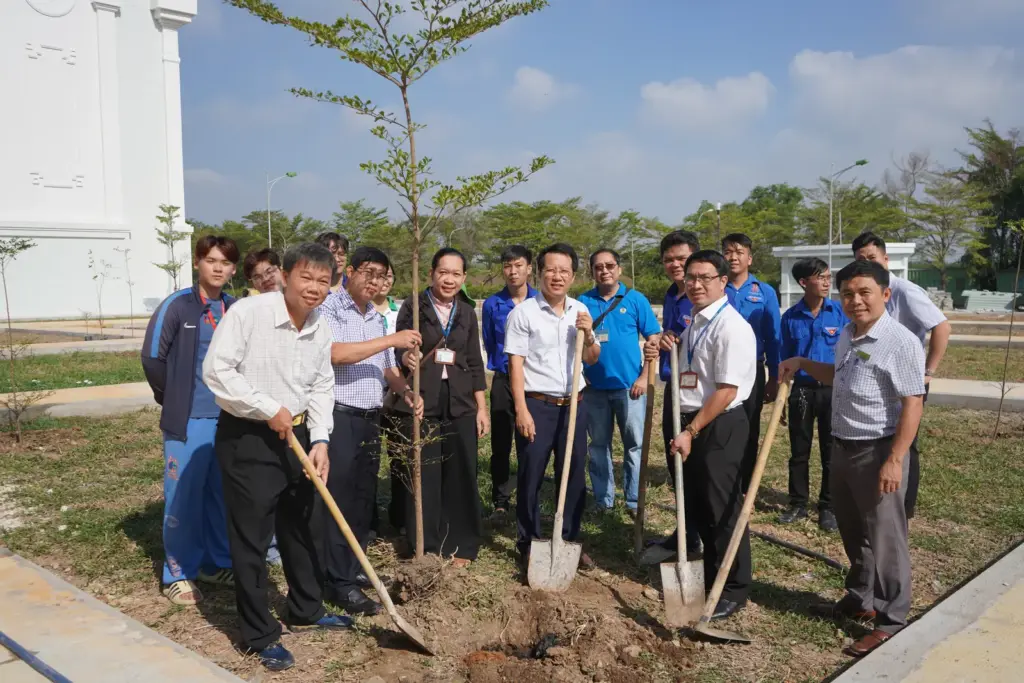 Chương trình “Tết trồng cây Xuân Ất Tỵ 2025”