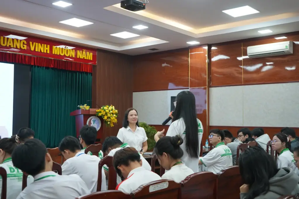 Khóa đào tạo “Nghệ thuật giao tiếp để thành công”