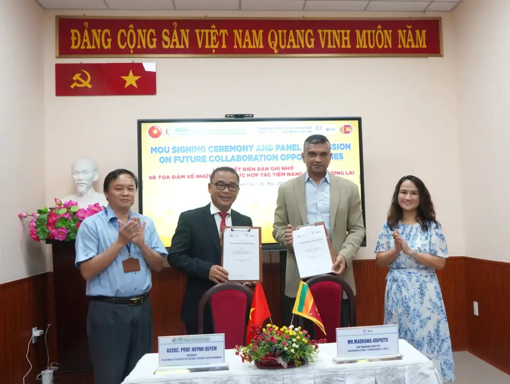 Lễ ký kết MOU giữa Trường Đại học Tài nguyên và Môi trường TP. Hồ Chí Minh và Công ty TNHH Fashion Garment 2, thuộc tổng công ty tại Sri Lanka