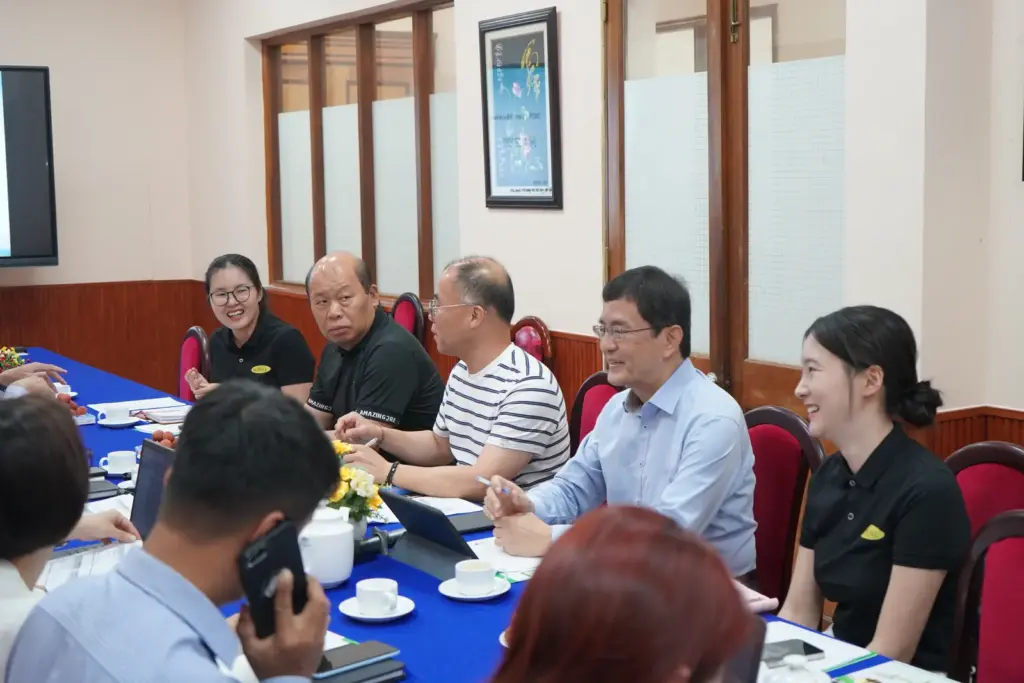 Buổi đón tiếp và làm việc giữa Trường Đại học Tài nguyên và Môi trường Tp.HCM và Cơ quan Xúc tiến Công nghiệp Yeongwol, Hàn Quốc.