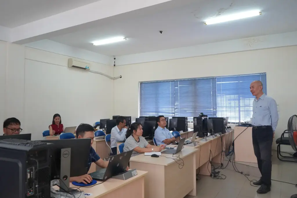 Trường ĐH Tài nguyên và Môi trường Tp. HCM