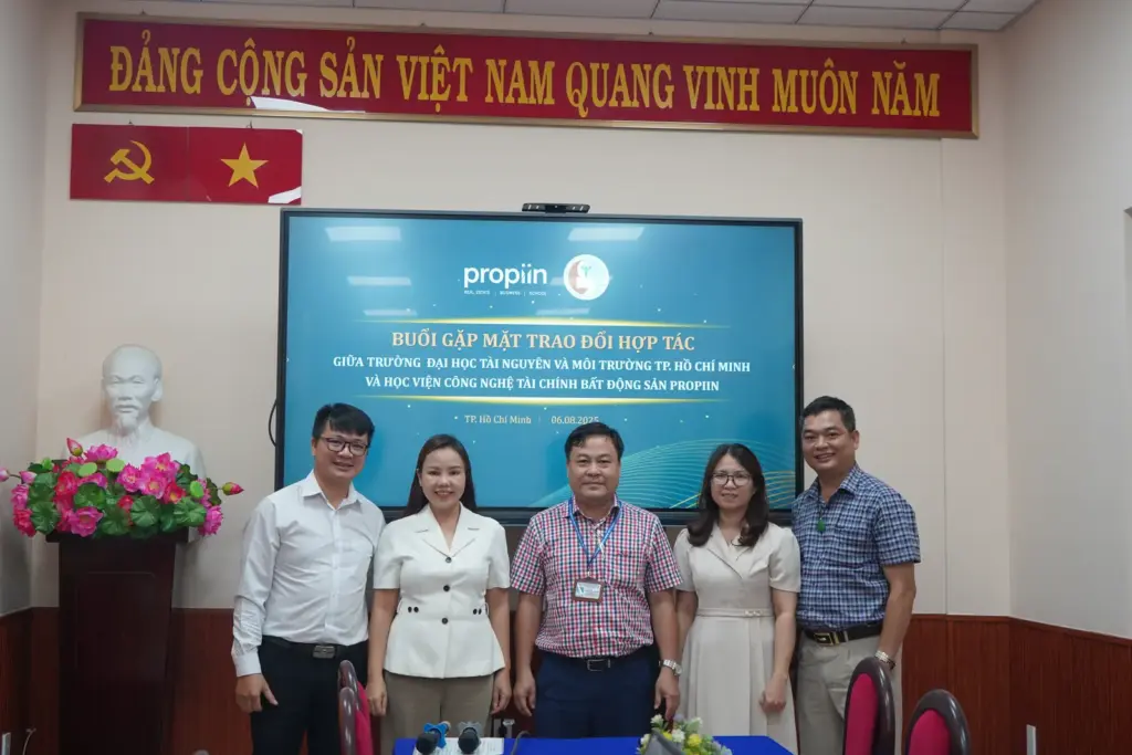 Buổi làm việc hợp tác chiến lược với Học viện Công nghệ Tài chính Bất động sản Propiin