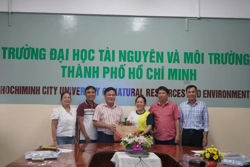 Trường ĐH Tài nguyên và Môi trường Tp. HCM