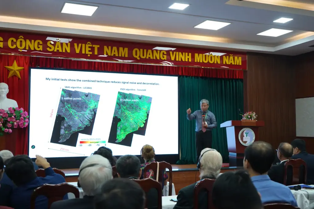 Diễn đàn “Đổi mới sáng tạo không gian Ý – Việt: kết nối Trái đất & Không gian” tổ chức tại HCMUNRE