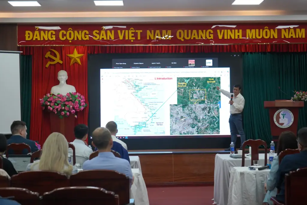 Hội thảo “Ứng dụng công nghệ nhập vai và trí tuệ nhân tạo trong tăng cường khả năng chống chịu khủng hoảng”