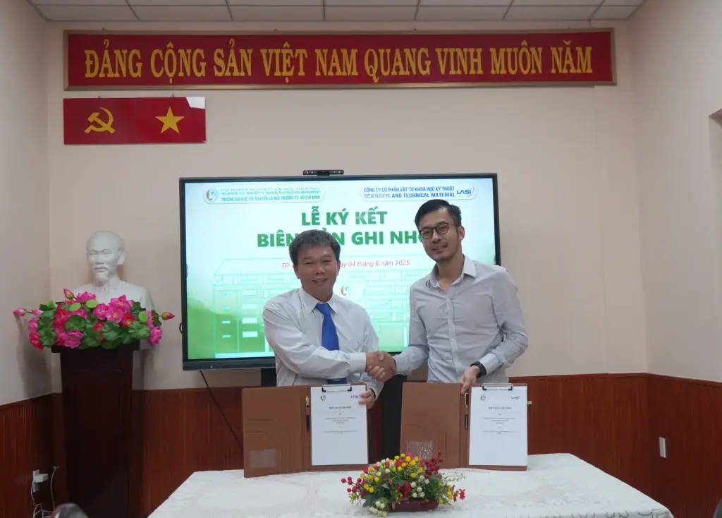 Buổi Lễ ký kết MOU và báo cáo khoa học giữa Trường Đại học Tài nguyên và Môi trường Tp.HCM và Công ty Cổ phần Vật tư Khoa học Kỹ thuật - LASI.