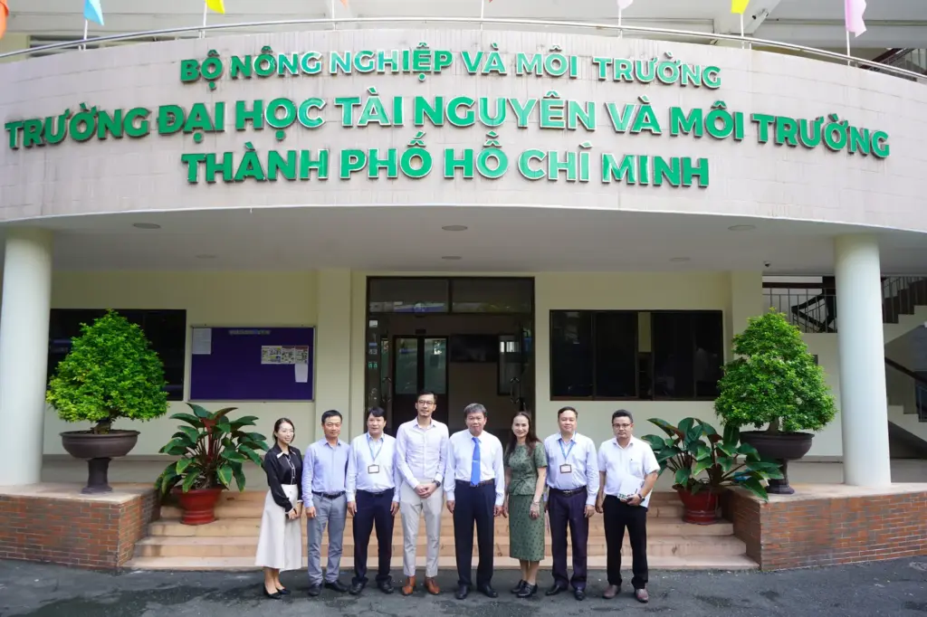 Buổi Lễ ký kết MOU và báo cáo khoa học giữa Trường Đại học Tài nguyên và Môi trường Tp.HCM và Công ty Cổ phần Vật tư Khoa học Kỹ thuật - LASI.