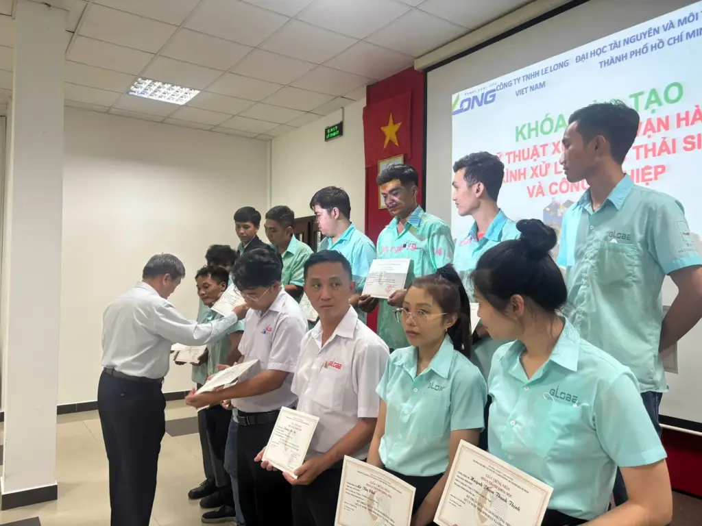 Khép lại thành công khóa bồi dưỡng nghiệp vụ kỹ thuật xử lý nước thải tại Tây Ninh