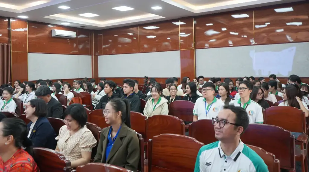 Hội thảo “Ngành Quản lý Tài nguyên Môi trường và Kỷ Nguyên số 2025”