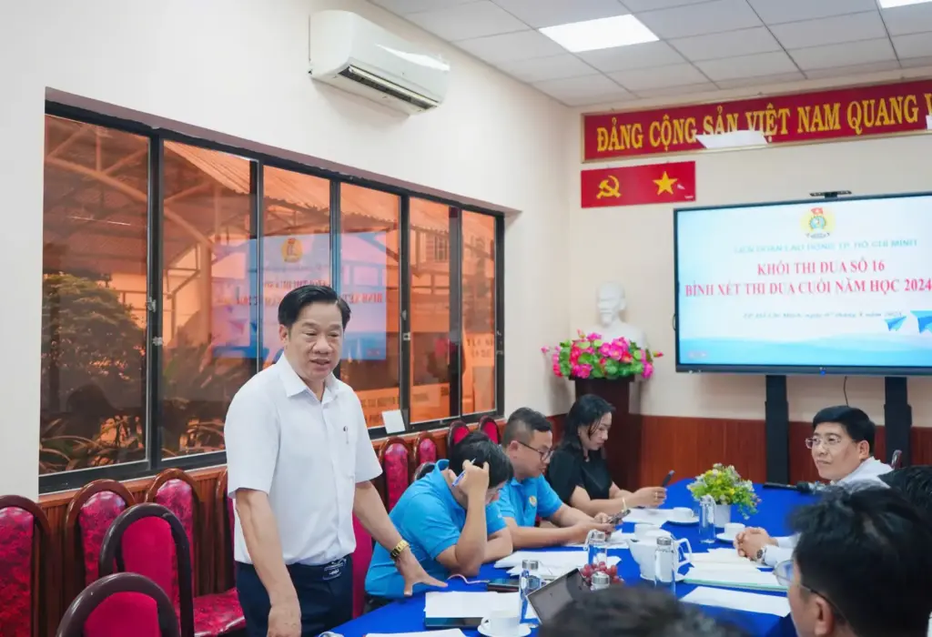 Công đoàn: Khối thi đua 16 bình xét thi đua cuối năm học 2024-2025