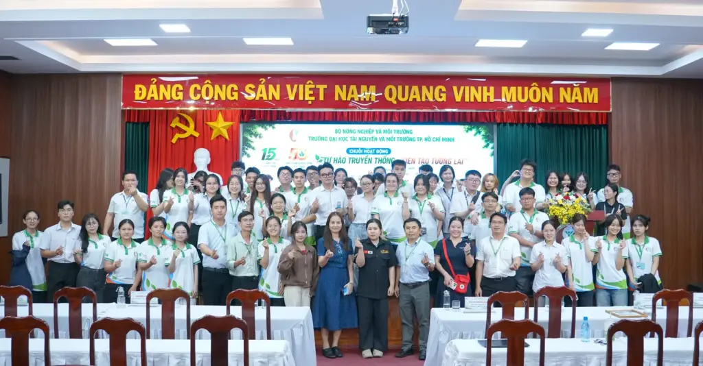 HCMUNRE KHỞI ĐỘNG CHUỖI HOẠT ĐỘNG “TỰ HÀO TRUYỀN THỐNG – KIẾN TẠO TƯƠNG LAI” HƯỚNG TỚI DẤU MỐC 50 NĂM HÌNH THÀNH, PHÁT TRIỂN VÀ 15 NĂM THÀNH LẬP TRƯỜNG ĐẠI HỌC