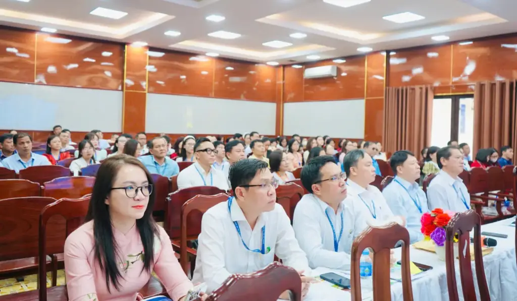 HỘI NGHỊ ĐẠI BIỂU VIÊN CHỨC VÀ NGƯỜI LAO ĐỘNG NĂM 2025