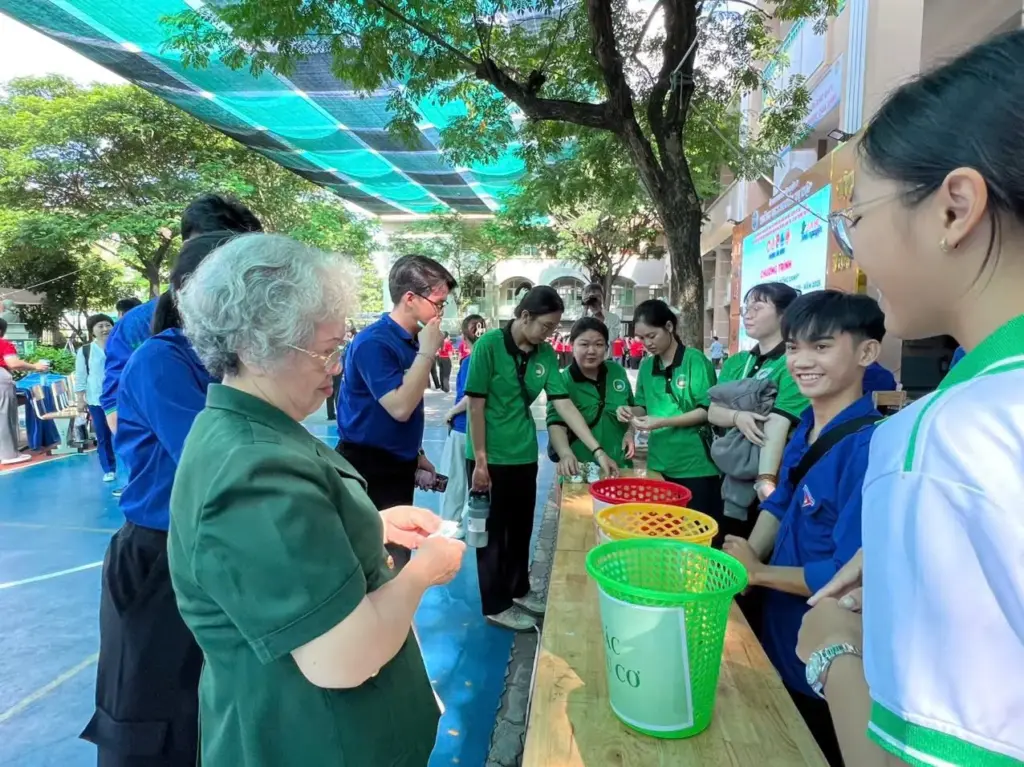 Lễ Hội quân – Tổng kết Chiến dịch Mùa Hè xanh - Trường Đại học Tài nguyên và Môi trường Thành phố Hồ Chí Minh năm 2025