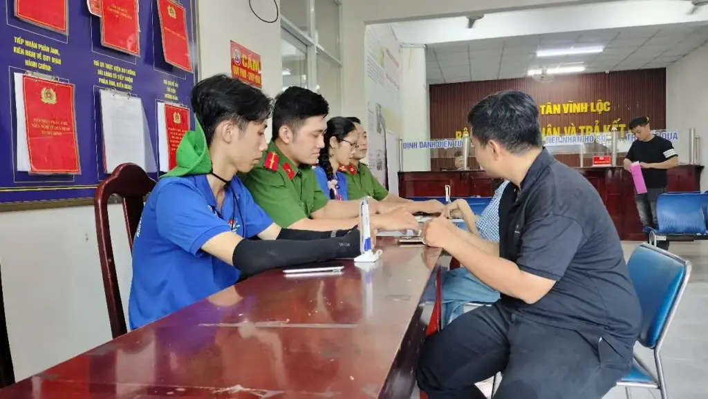 Lễ Hội quân – Tổng kết Chiến dịch Mùa Hè xanh - Trường Đại học Tài nguyên và Môi trường Thành phố Hồ Chí Minh năm 2025