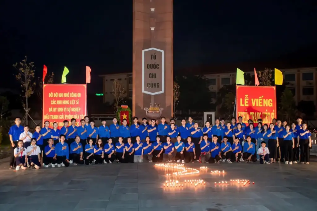 Lễ Hội quân – Tổng kết Chiến dịch Mùa Hè xanh - Trường Đại học Tài nguyên và Môi trường Thành phố Hồ Chí Minh năm 2025
