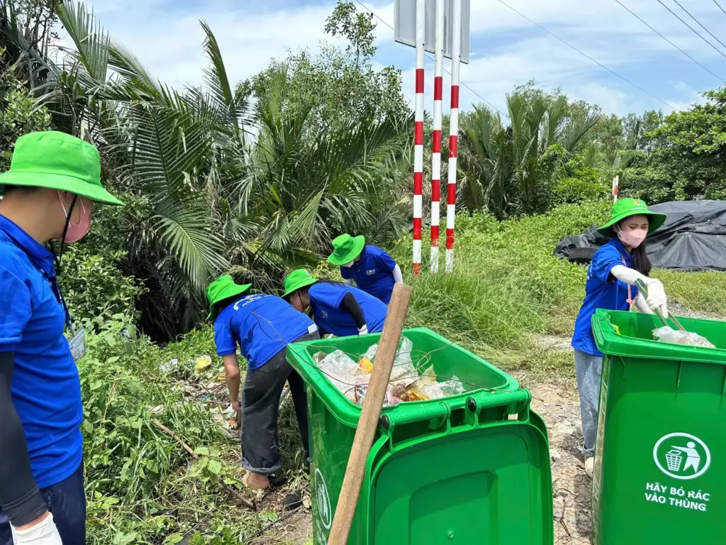 Lễ Hội quân – Tổng kết Chiến dịch Mùa Hè xanh - Trường Đại học Tài nguyên và Môi trường Thành phố Hồ Chí Minh năm 2025