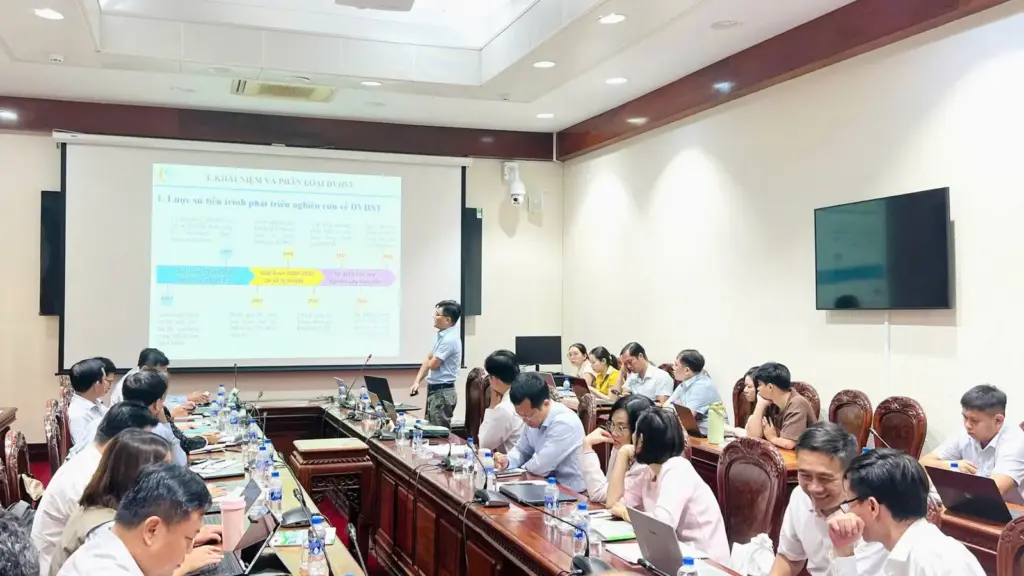 HỘI THẢO KHOA HỌC: HIỆN TRẠNG ĐẤT NGẬP NƯỚC VÀ CƠ SỞ KHOA HỌC KHÔI PHỤC ĐẤT NGẬP NƯỚC Ở ĐỒNG THÁP MƯỜI VÀ TỨ GIÁC LONG XUYÊN