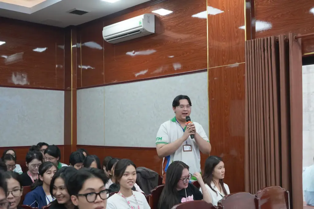 Hội thảo “Ngành Quản lý Tài nguyên Môi trường và Kỷ Nguyên số 2025”
