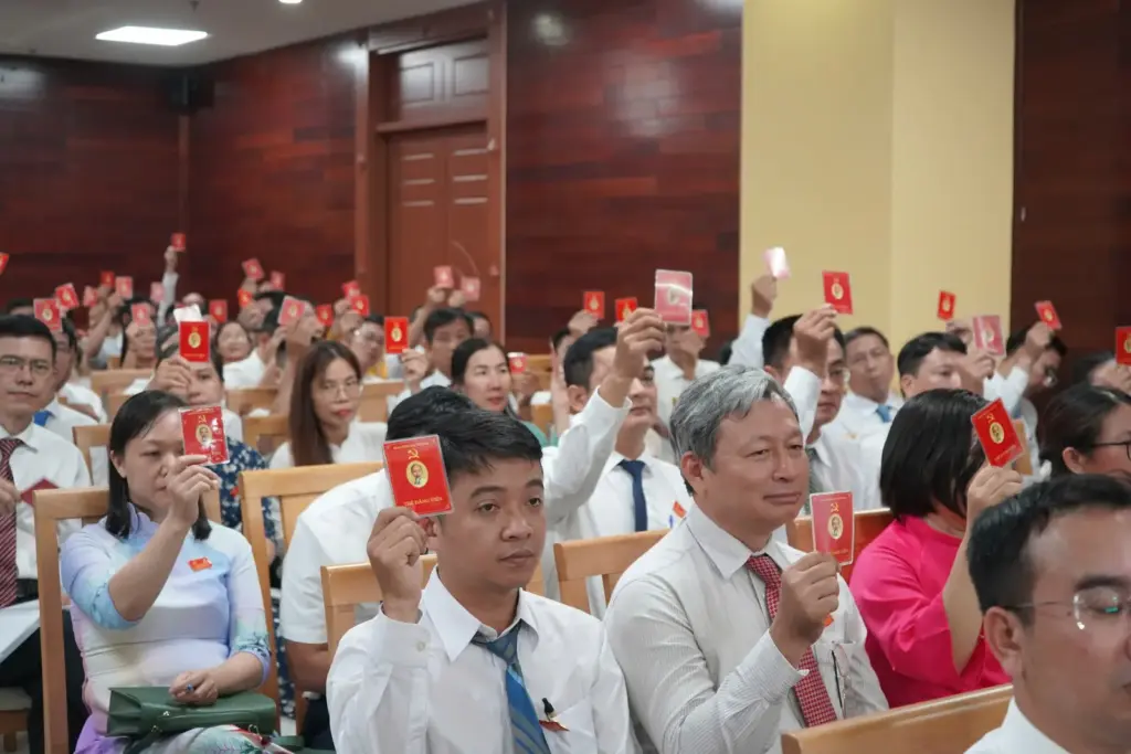 ĐẠI HỘI ĐẢNG BỘ TRƯỜNG ĐẠI HỌC TÀI NGUYÊN VÀ MÔI TRƯỜNG TP.HCM LẦN THỨ V, NHIỆM KỲ 2025 – 2030