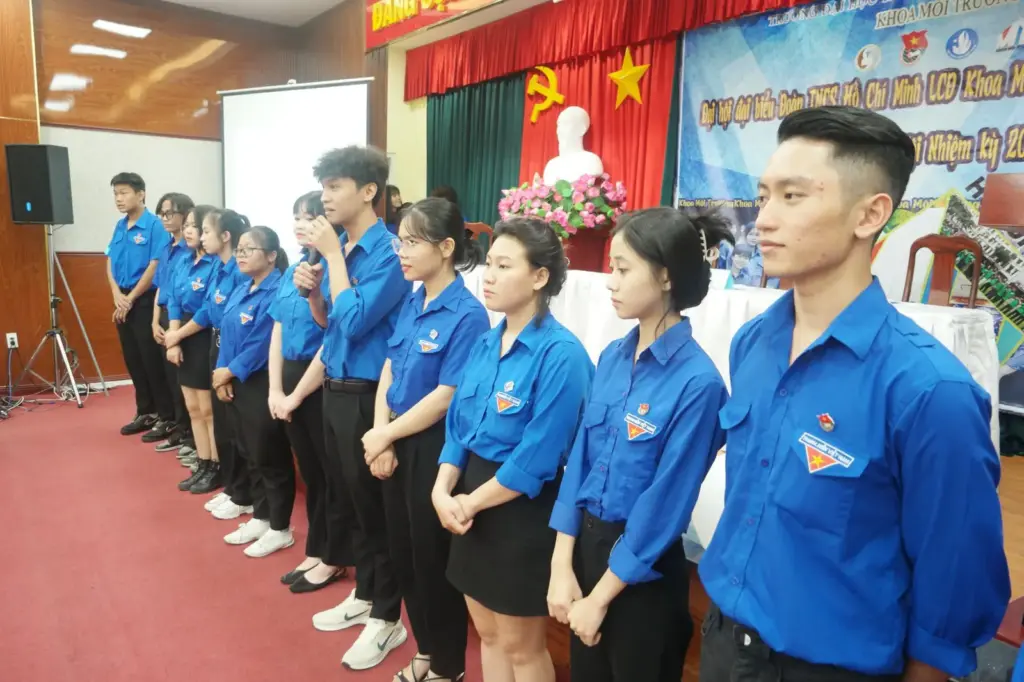 GIỚI THIỆU VỀ LIÊN CHI ĐOÀN KHOA MÔI TRƯỜNG NHIỆM KỲ 2022-2023