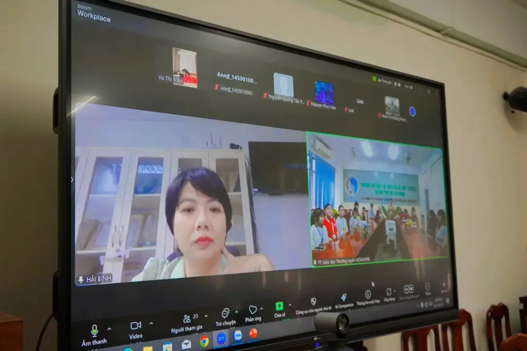 Khoa Khí tượng Thủy văn và Tài nguyên nước chào đón Tân sinh viên Khóa 14 trong dịp kỷ niệm 80 năm truyền thống ngành Khí tượng Thủy Văn Việt Nam