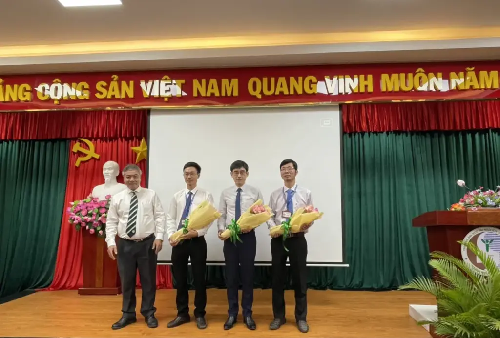 CHI BỘ