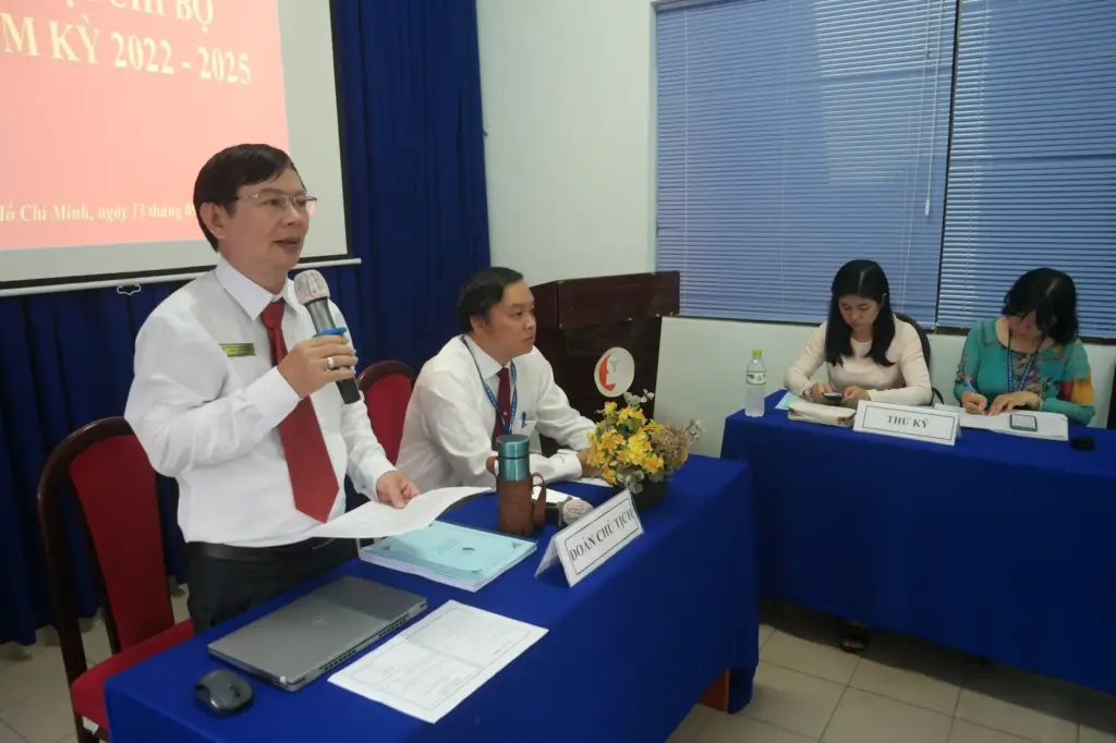 GIỚI THIỆU VỀ CHI BỘ KHOA MÔI TRƯỜNG NHIỆM KỲ 2022-2025