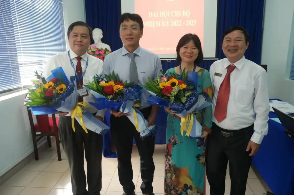 GIỚI THIỆU VỀ CHI BỘ KHOA MÔI TRƯỜNG NHIỆM KỲ 2022-2025