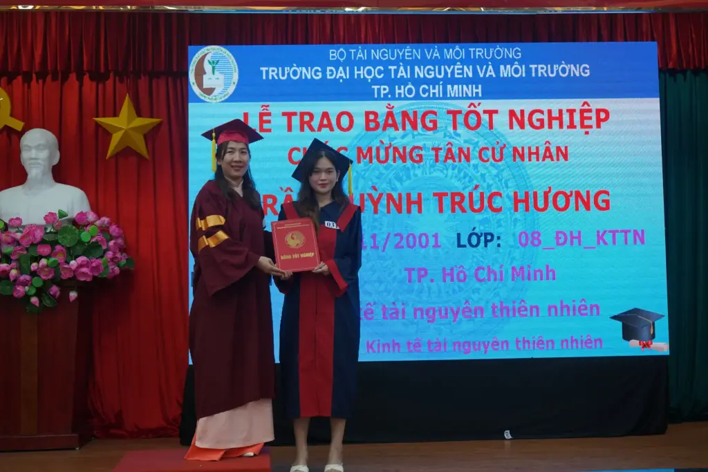 Lễ trao bằng tốt nghiệp cho Tân Cử nhân, Tân Kỹ sư đợt 1 năm 2024