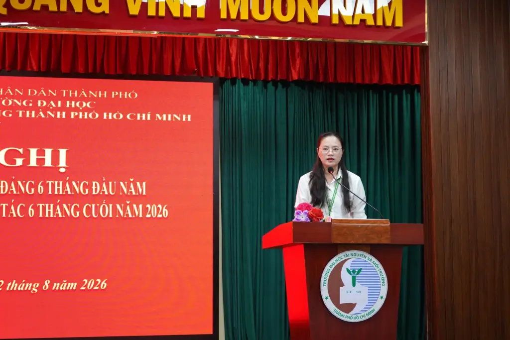 ĐẢNG ỦY TRƯỜNG ĐẠI HỌC TÀI NGUYÊN VÀ MÔI TRƯỜNG TP.HCM SƠ KẾT CÔNG TÁC 6 THÁNG ĐẦU NĂM 2026: GẮN XÂY DỰNG ĐẢNG VỚI NÂNG CAO CHẤT LƯỢNG THỰC HIỆN NHIỆM VỤ CHÍNH TRỊ