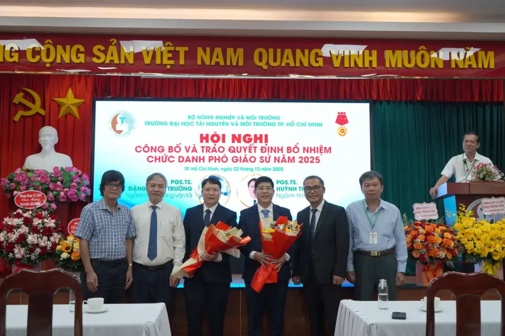 HỘI NGHỊ TRAO QUYẾT ĐỊNH BỔ NHIỆM PHÓ GIÁO SƯ NĂM 2025