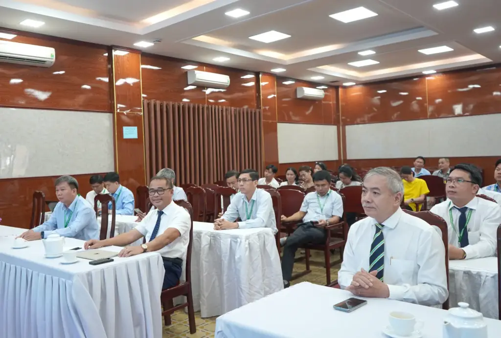 Hội nghị công bố quyết định tổ chức bộ máy và công tác cán bộ tại Trường Đại học Tài nguyên và Môi trường TP. Hồ Chí Minh