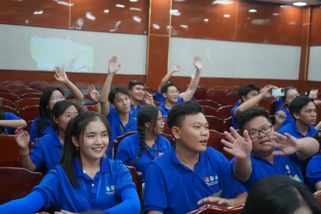 Lễ Hội quân – Tổng kết Chiến dịch Mùa Hè xanh - Trường Đại học Tài nguyên và Môi trường Thành phố Hồ Chí Minh năm 2025