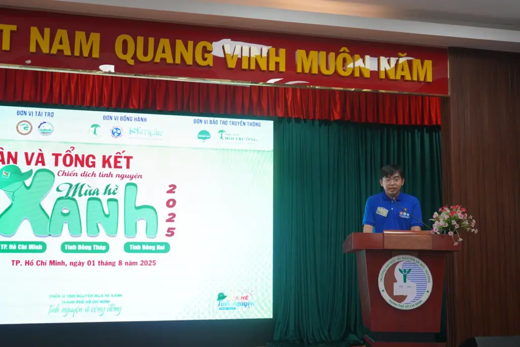 Lễ Hội quân – Tổng kết Chiến dịch Mùa Hè xanh - Trường Đại học Tài nguyên và Môi trường Thành phố Hồ Chí Minh năm 2025