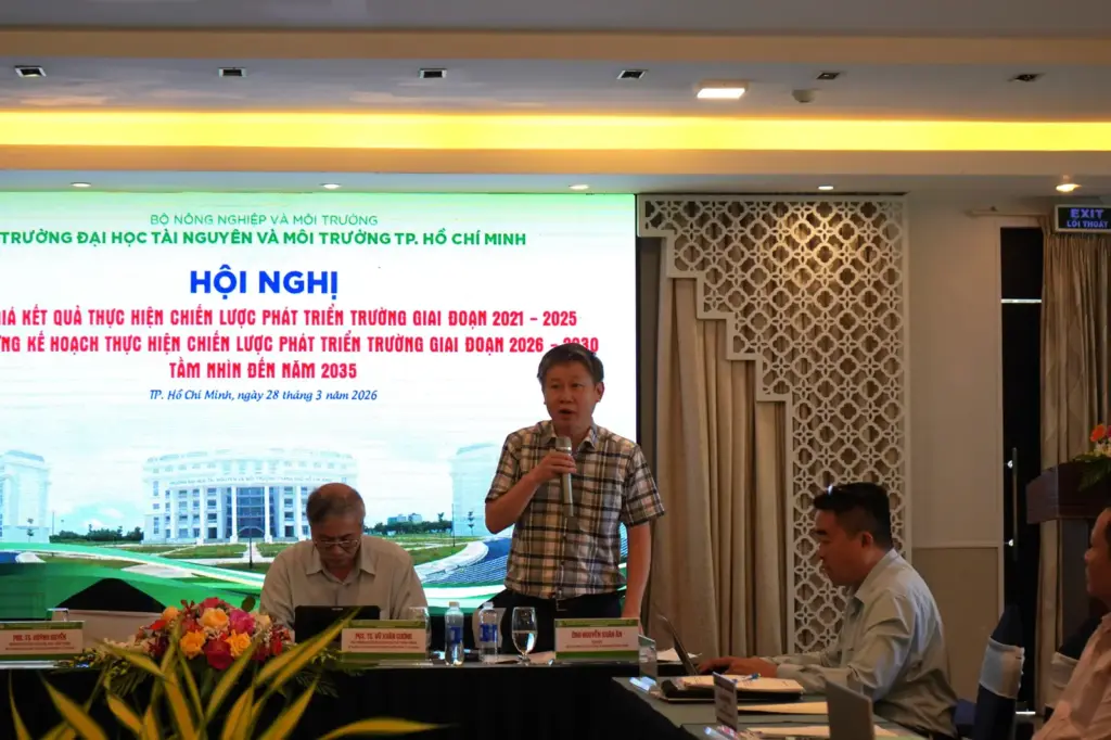 HCMUNRE TỔ CHỨC THÀNH CÔNG HỘI NGHỊ CHIẾN LƯỢC PHÁT TRIỂN – BƯỚC CHUYỂN MÌNH QUAN TRỌNG TRONG GIAI ĐOẠN TỰ CHỦ ĐẠI HỌC