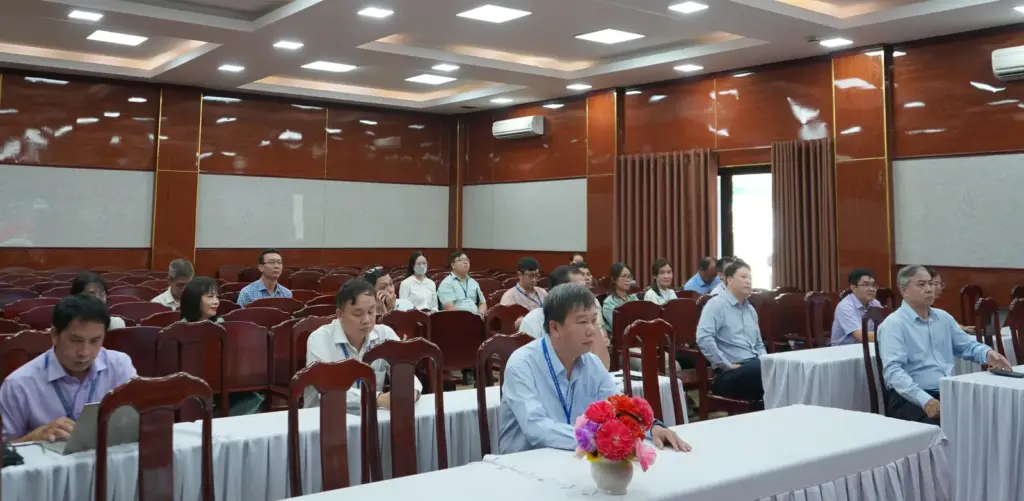Trường Đại học Tài nguyên và Môi trường TP. Hồ Chí Minh tham gia Hội nghị tập huấn ứng dụng trí tuệ nhân tạo trong công tác Đảng